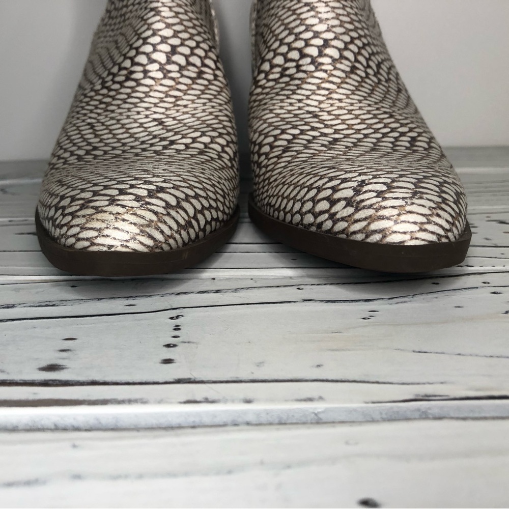 The Limited “Kiki” Snake Print Stacked Block Heel Chelsea Ankle Bootie Size 6.5 - Picture 7 of 8